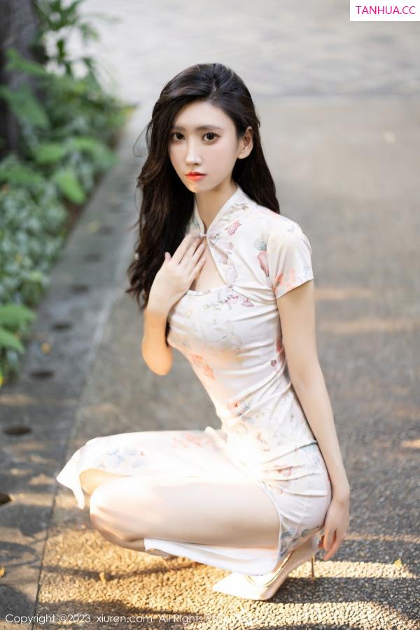   [XiuRen]高清写真图 2023.11.08 No.7631 章芃芃 旗袍美腿第20张图片
